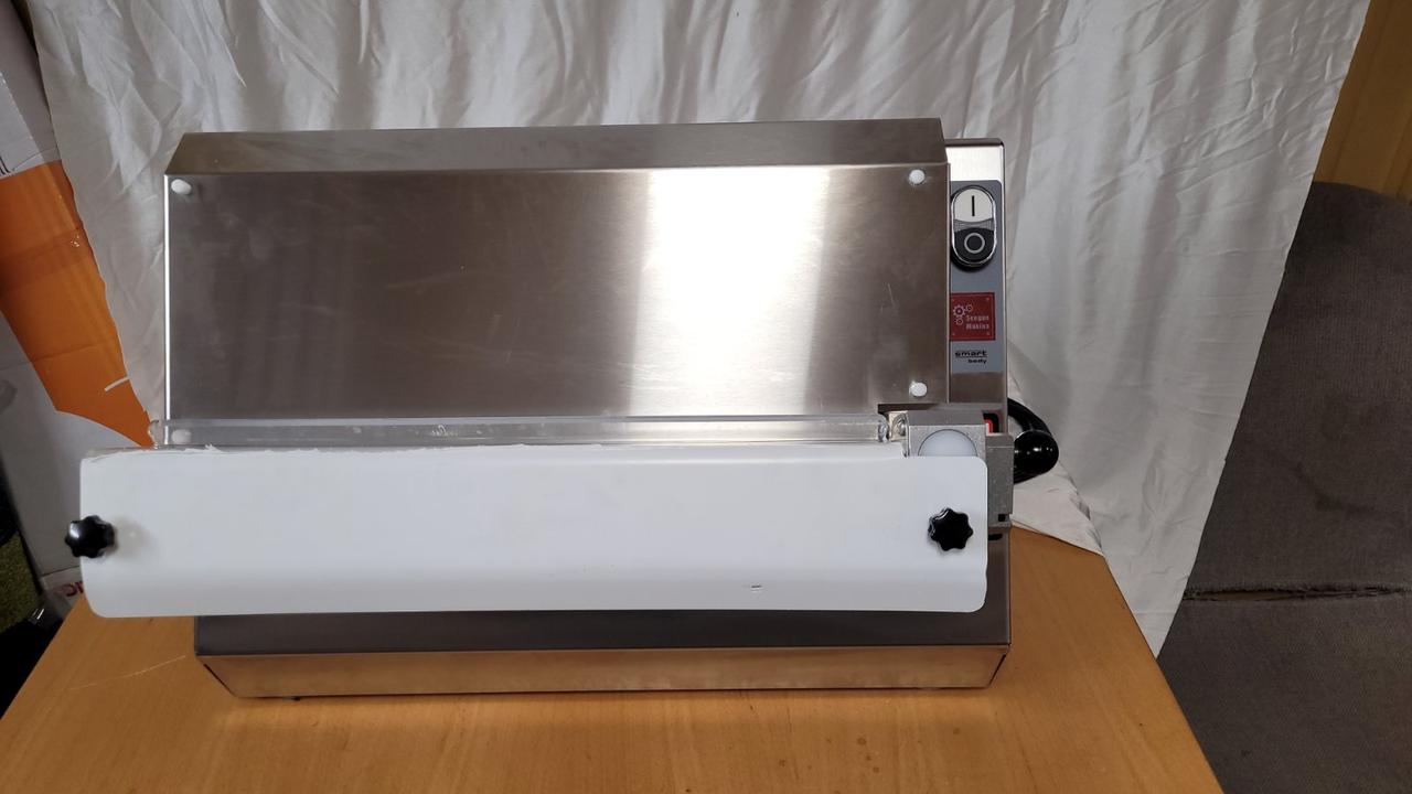 Тестораскаткова машина тестораскатка розкатка електрична Senoven CM-40 Single (Туреччина), фото 1