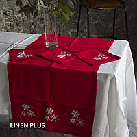 Льняной новогодний комплект столового белья белого цвета с красными салфетками и раннером, 100% лен
