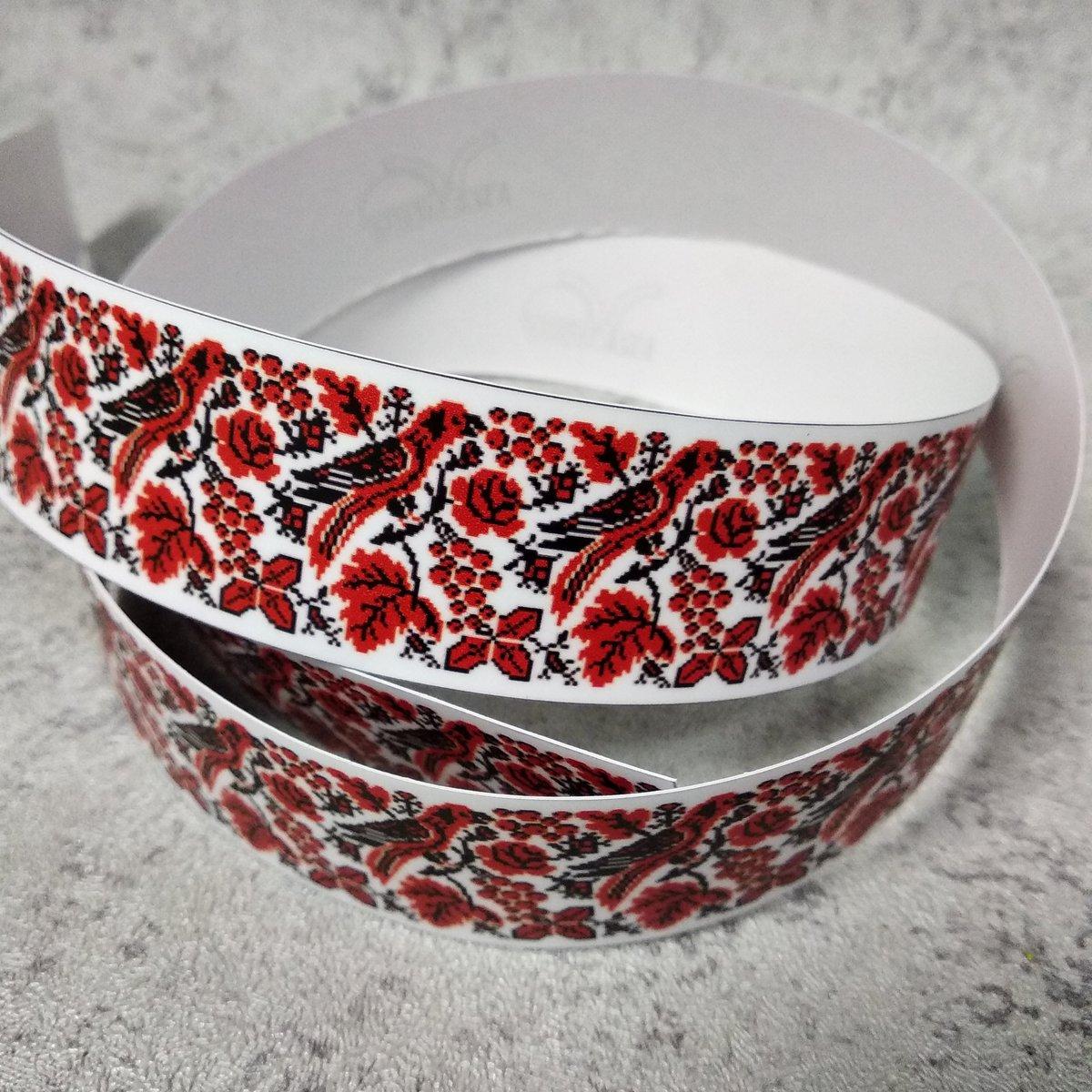 Наклейка на ноутбук. Орнамент