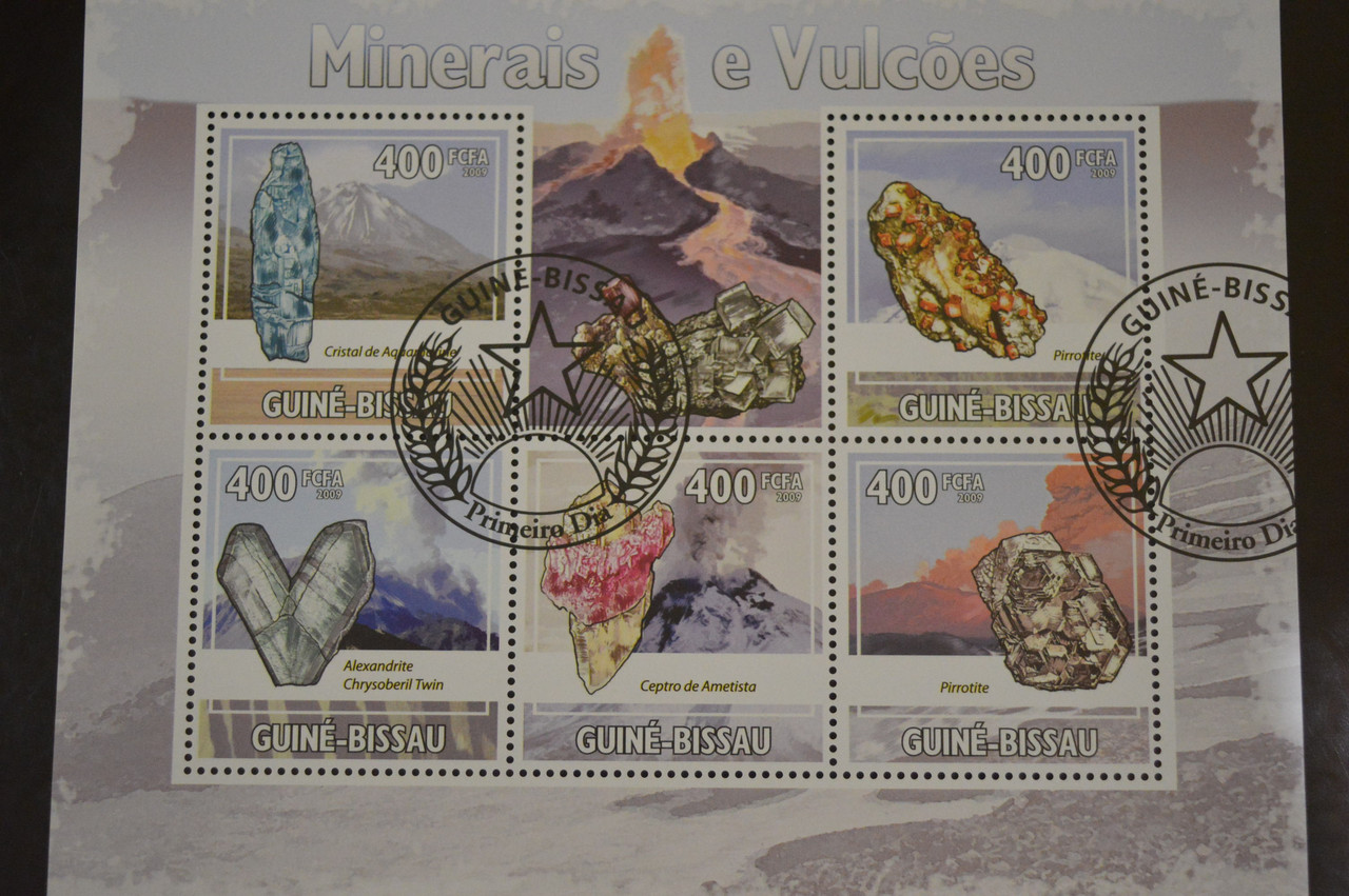 Гвінея - Бісау. Марки. Історія. Особистості. Блок. 2009 рік (В-5)
