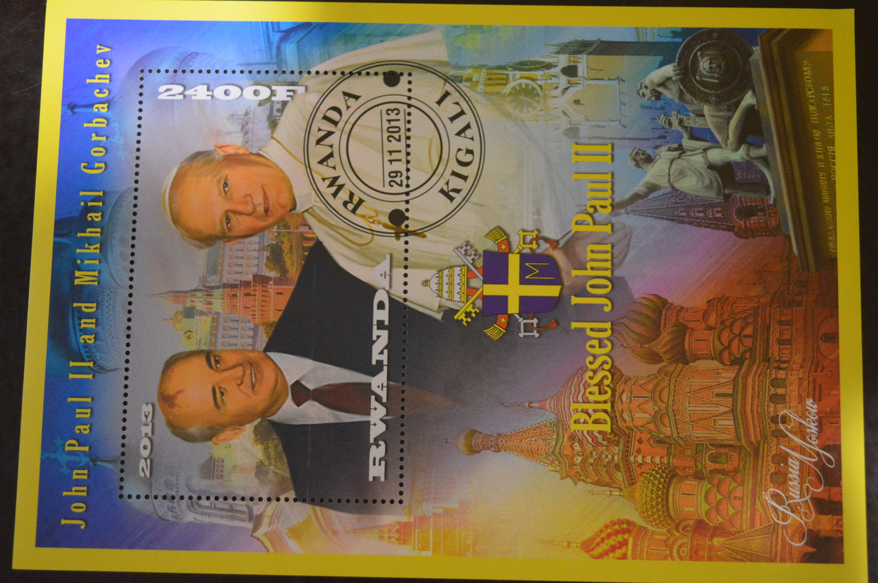 Руанда. Марки. Історія. Особистості. Блок. 2013 рік (В-5)