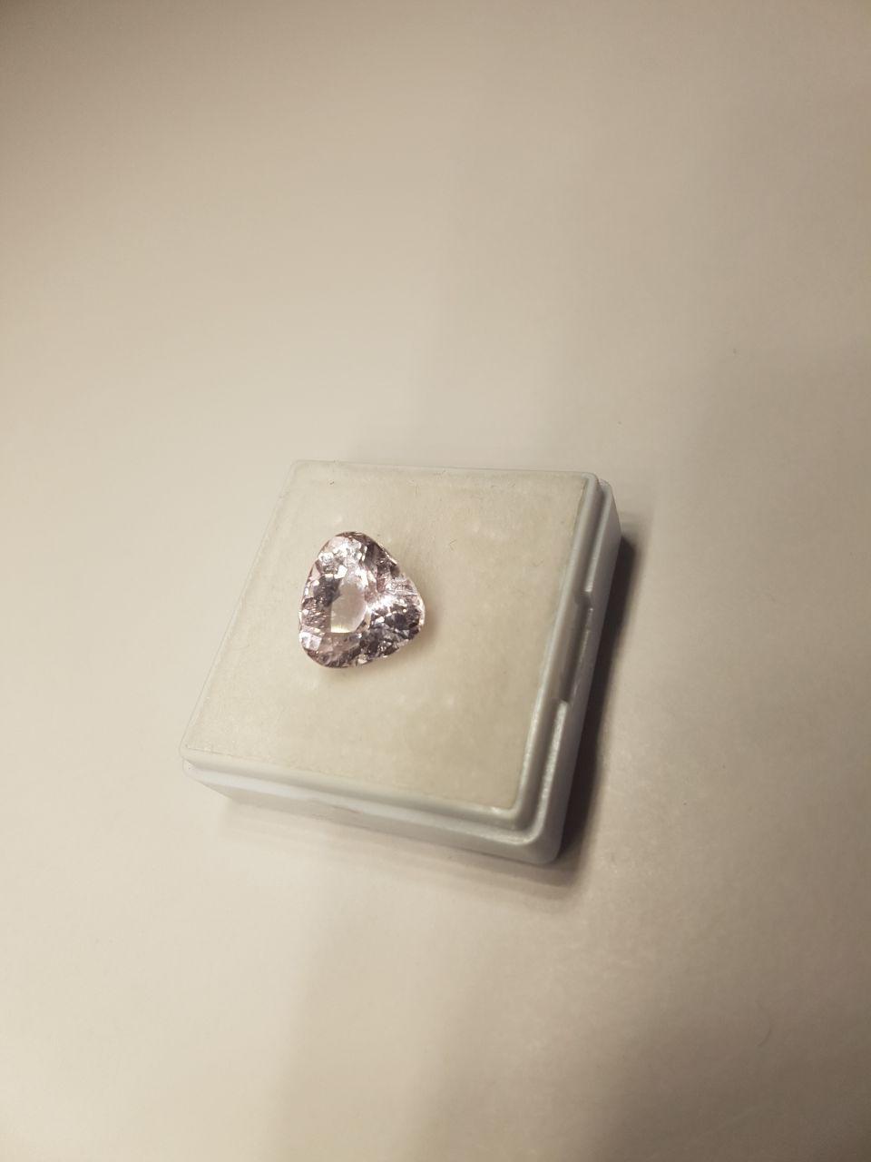 Натуральний Кунцит (Сподумен) 4.05 Сt. 9.52×10.47×6.83 мм, фото 1