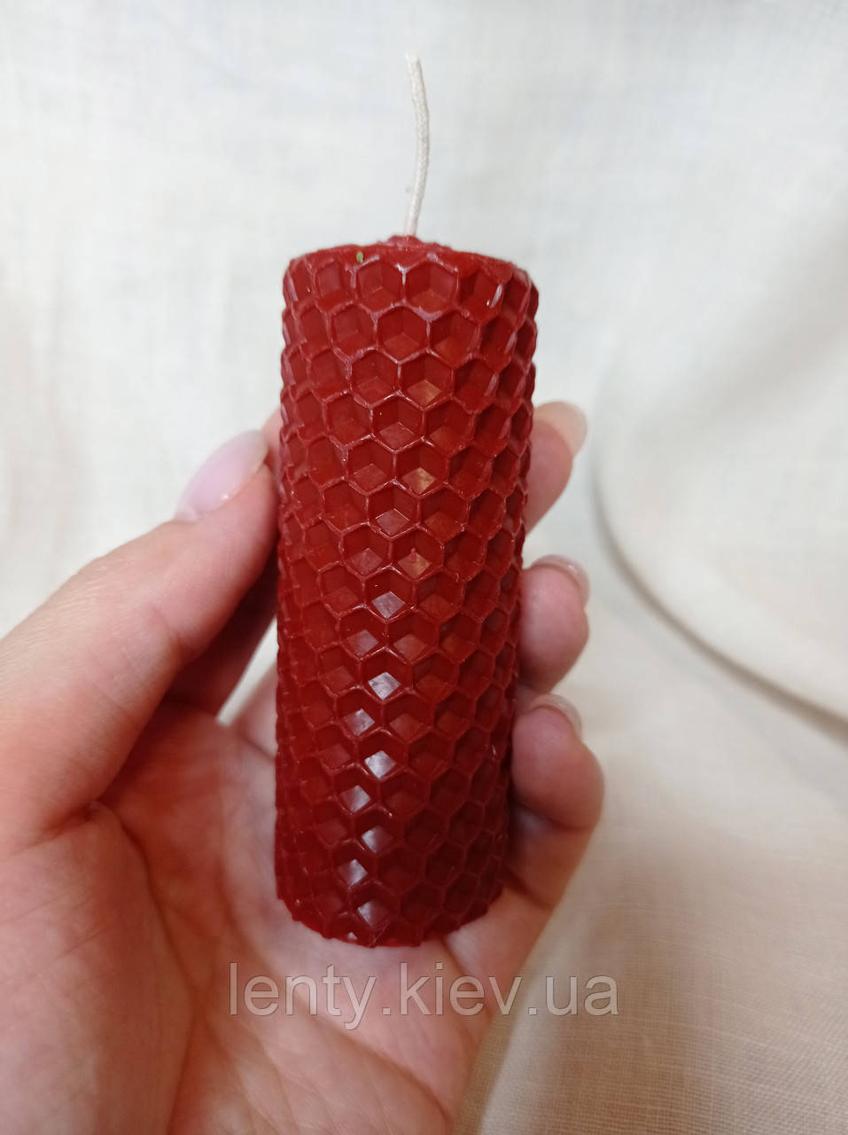 Свічка з вочини (ручна робота) (висота 8 см діаметр 3 см) Червона