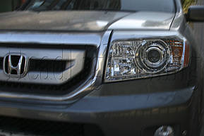 HONDA PILOT - установка биксеноновых линз 1