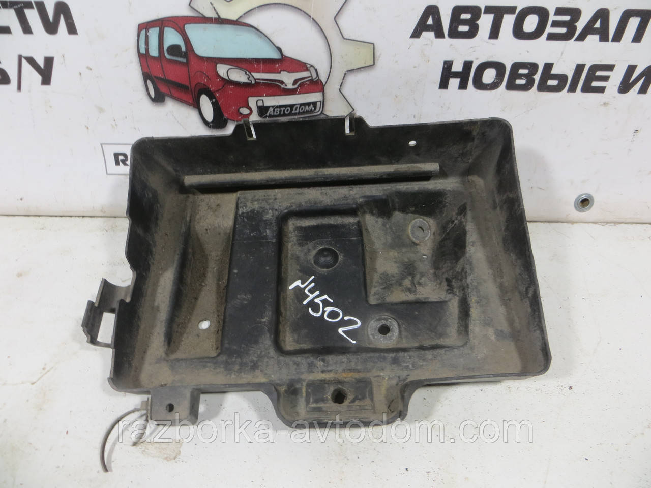 Поличка під акумулятор / ванночка під акумулятор Opel Zafira A, Astra G (1999-2005) OE:24449812