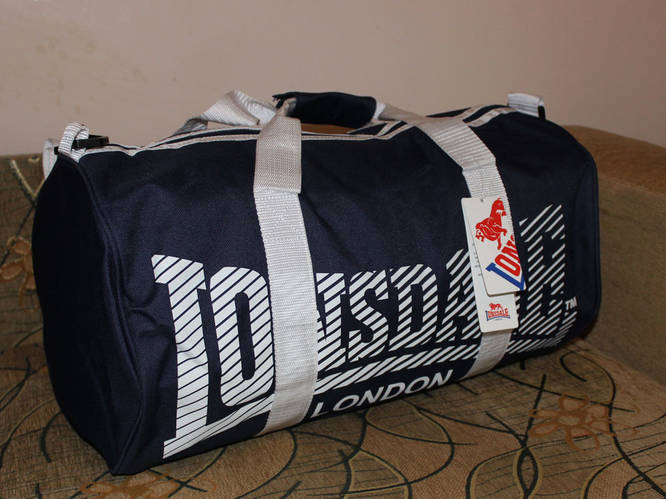 Lonsdale barrel deals bag