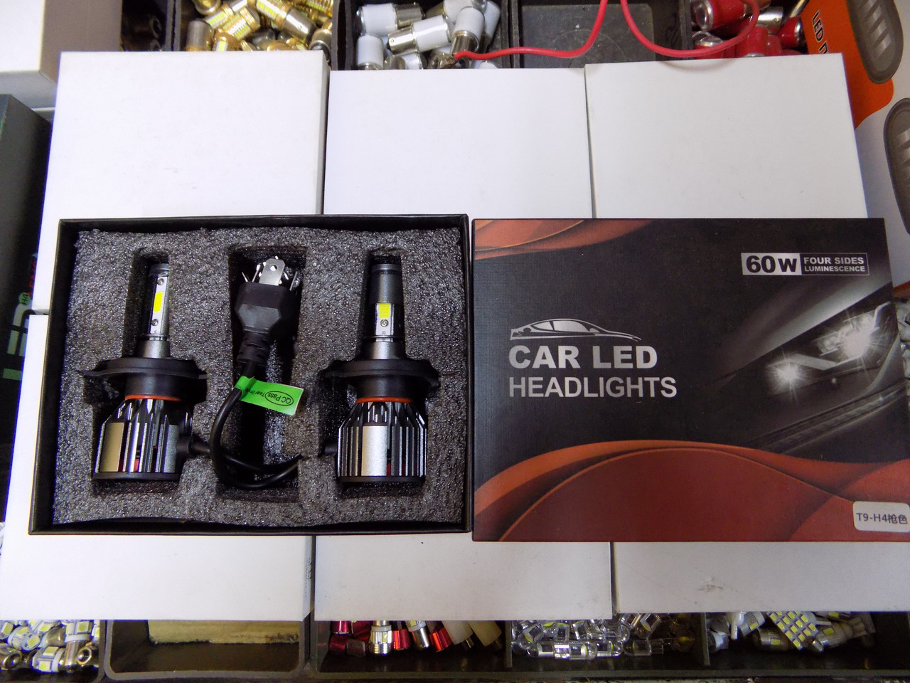 Світлодіодні лампи для автомобільних фар LED Headlight H4 12V 60W 6000 K (виробництво LED,Китай)