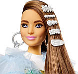 Лялька Барбі Екстра Barbie Extra #9 GYJ78 у довгій райдужній сукні з крокодилом Doll Blue Jacket Оригінал, фото 8
