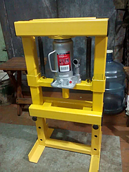 Прес гідравлічний підлоговий 8 тонн під домкрат