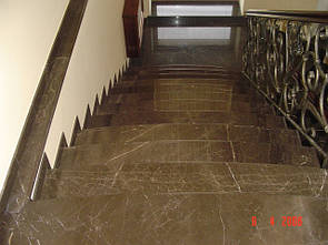 Драбина з мармуру