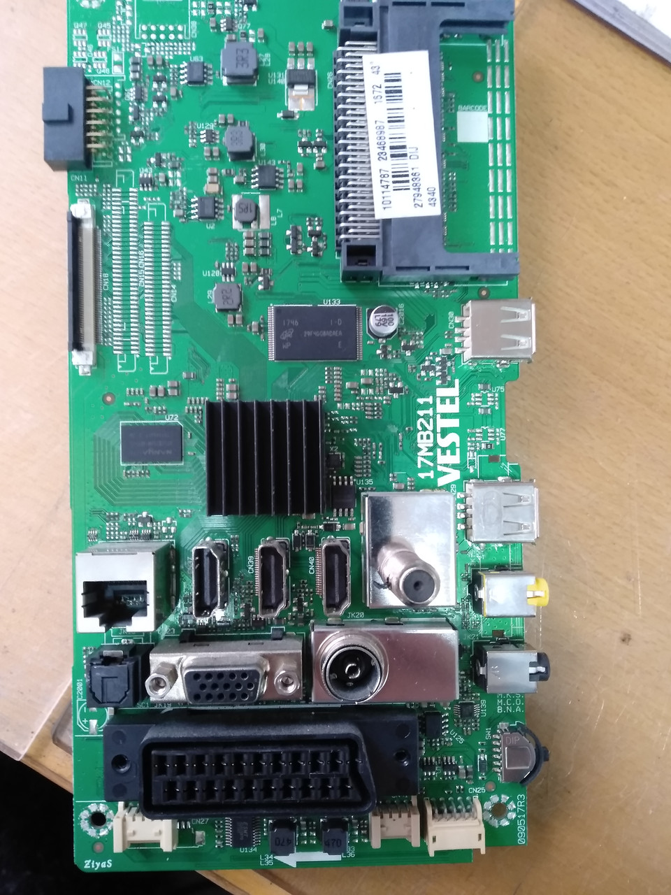 Материнская Плата 17MB211 Телевизора Telefunken D43F470J4CW — Купить ...