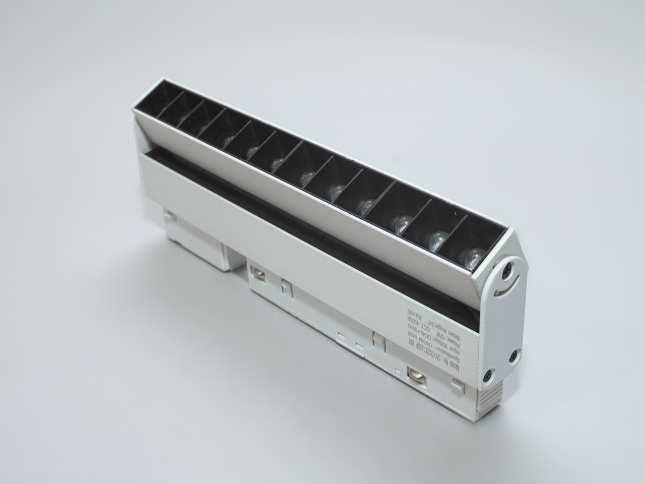 Поворотний світильник для магнітної трекової системи 12 Вт QY-CX20C-200P-WH