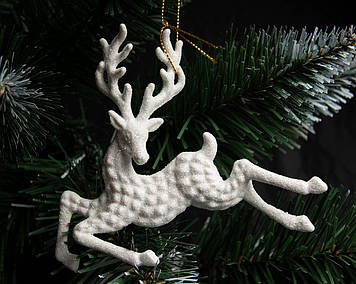 Новорічна іграшка Олень об'ємна 12 см із пластику біла, у блискітках