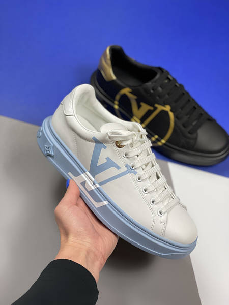 Louis Vuitton Time Out