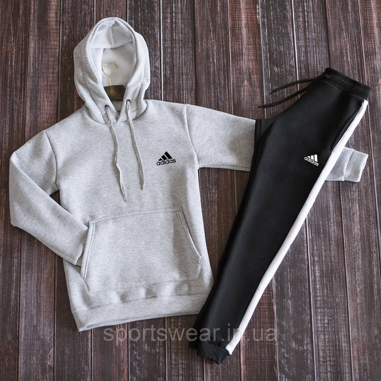 Костюм Adidas трикотажний утеплений Худі з капюшоном Кенгуру з логотипом Адідас, штани з лампасами на манжетах