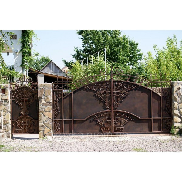 Ковані ворота Слава
