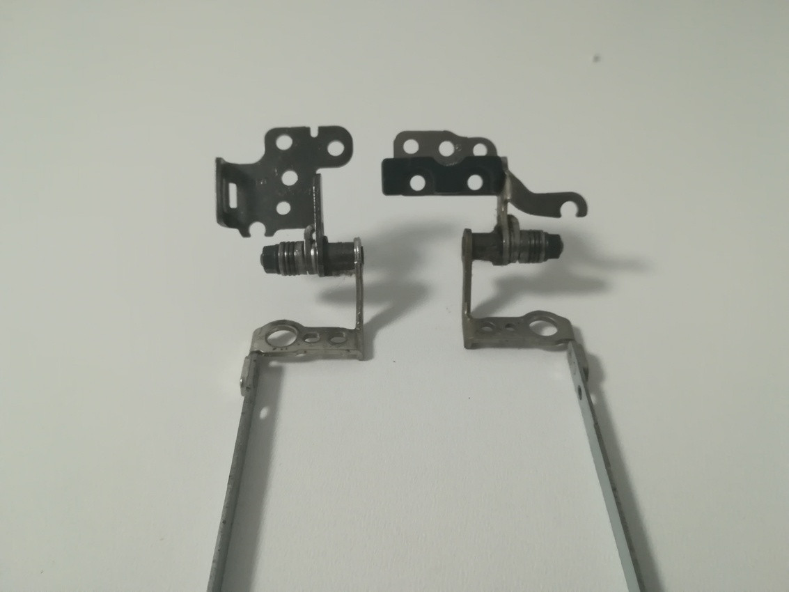 Петлі (пара) Acer Packard Bell F4211 (AMOHJOOO100 AMOHJOOC300) б/в