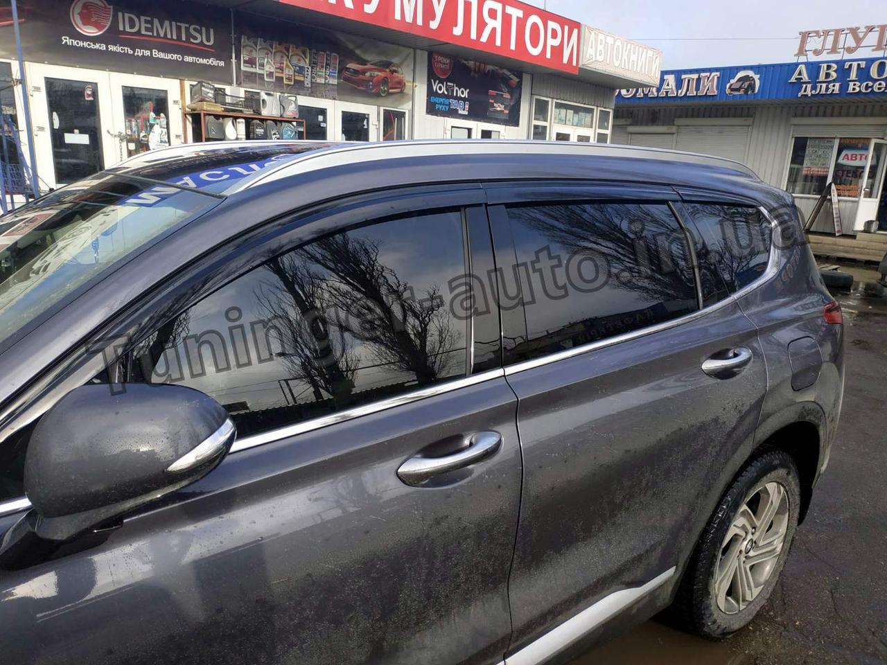 Вітровики, дефлектори вікон Hyundai Santa FE 2018- (Autoclover/Корея)