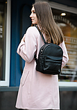 Жіночий стильний чорний повсякденний маленький рюкзак для прогулянок з екошкіри, фото 2