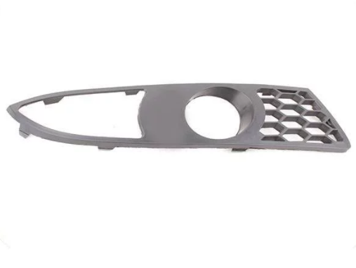 Решітка протитуманної фари права Chery M11 / Чері М11 M11-2803518