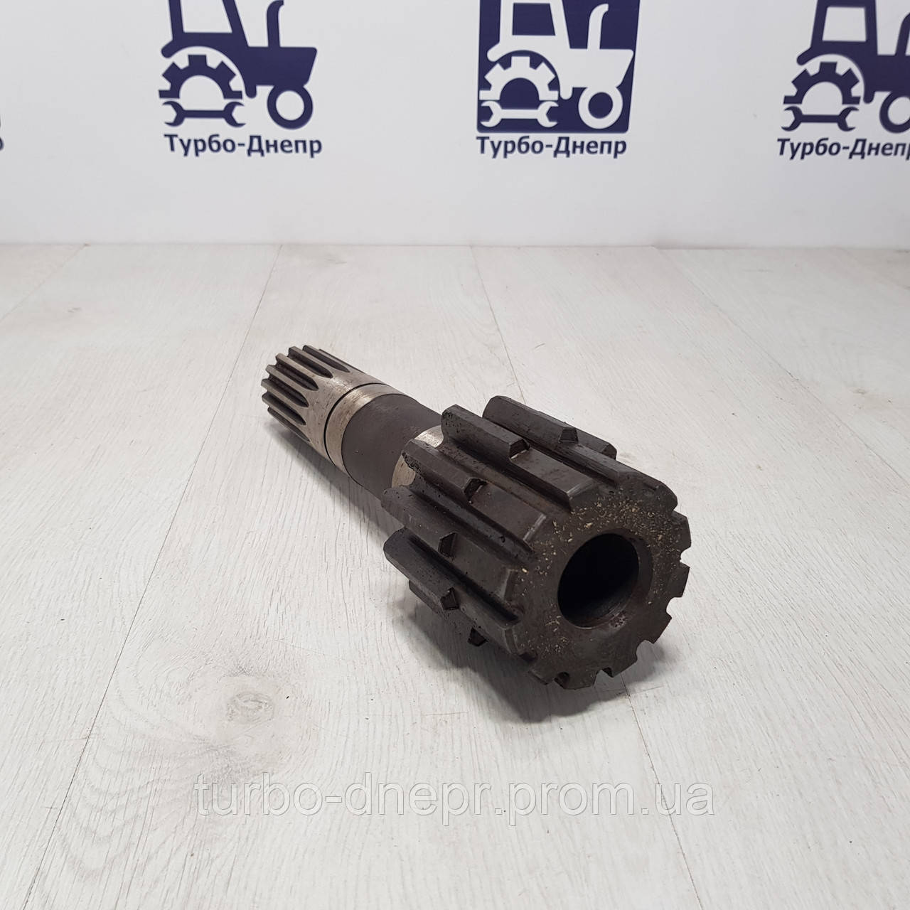 Валик дискового тормоза ЮМЗ | 45-3502023