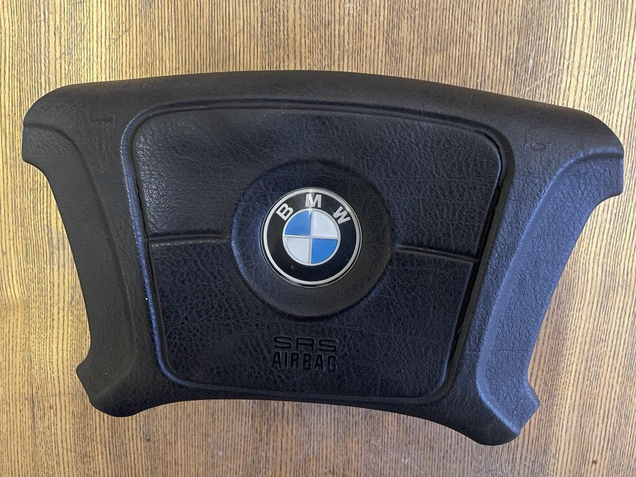 3311628925 Подушка безпеки водійська BMW 3 E34 б/у, фото 1