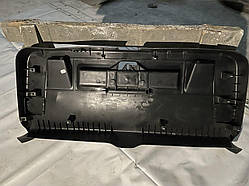 3C9867605G Обшивка кришки багажника Volkswagen Passat B6 2009 б/у
