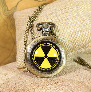 Кишеньковий  годинник  DANGER RADIATION знак радіації на цепочці Бронза