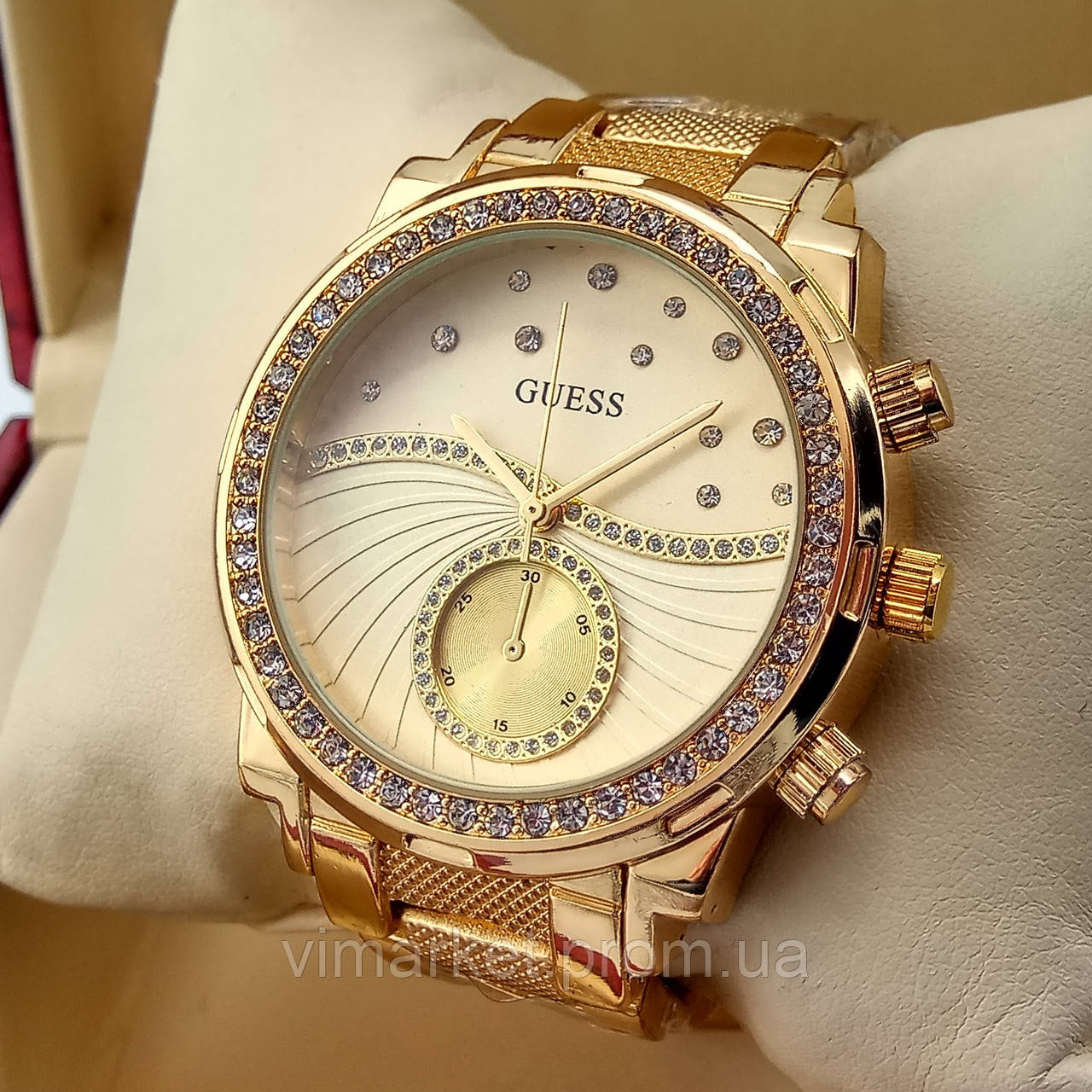 Жіночий наручний годинник Guess Гуес золотого кольору із золотим циферблатом на металевому браслеті