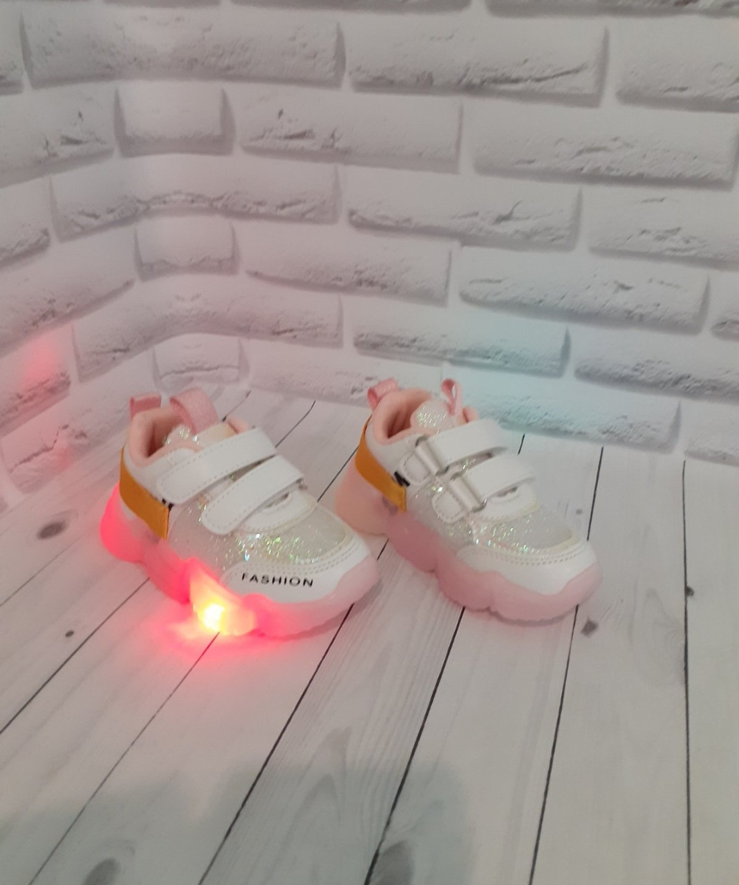 Дитячі кросівки з LED-підсвіткою для дівчаток, що світяться, на дівчинку, весняні кросівки на дівчинку