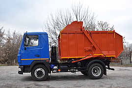 Сміттєвоз 8 м3 з заднім механічним завантаженням на шасі МАЗ-4371 N2, фото 2