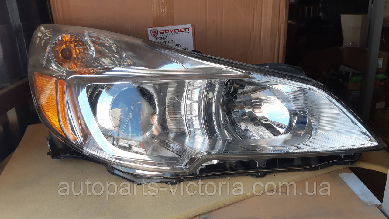 Фара Subaru Forester 2008-2009 права галоген USA