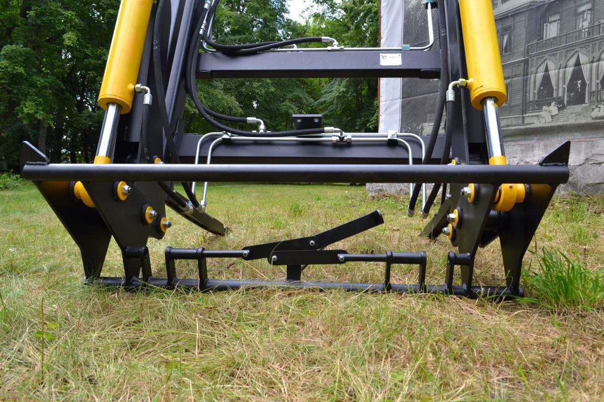 НАВАНТАЖУВАЧ ФРОНТАЛЬНИЙ ДЛЯ МТЗ , ШВИДКОЗ'З'ЄМНИЙ БЕЗ НАВІСНОГО ОБЛАДНАННЯ