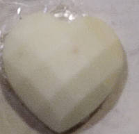 Половинки намистин - сердечко 5 мм, колір білий.