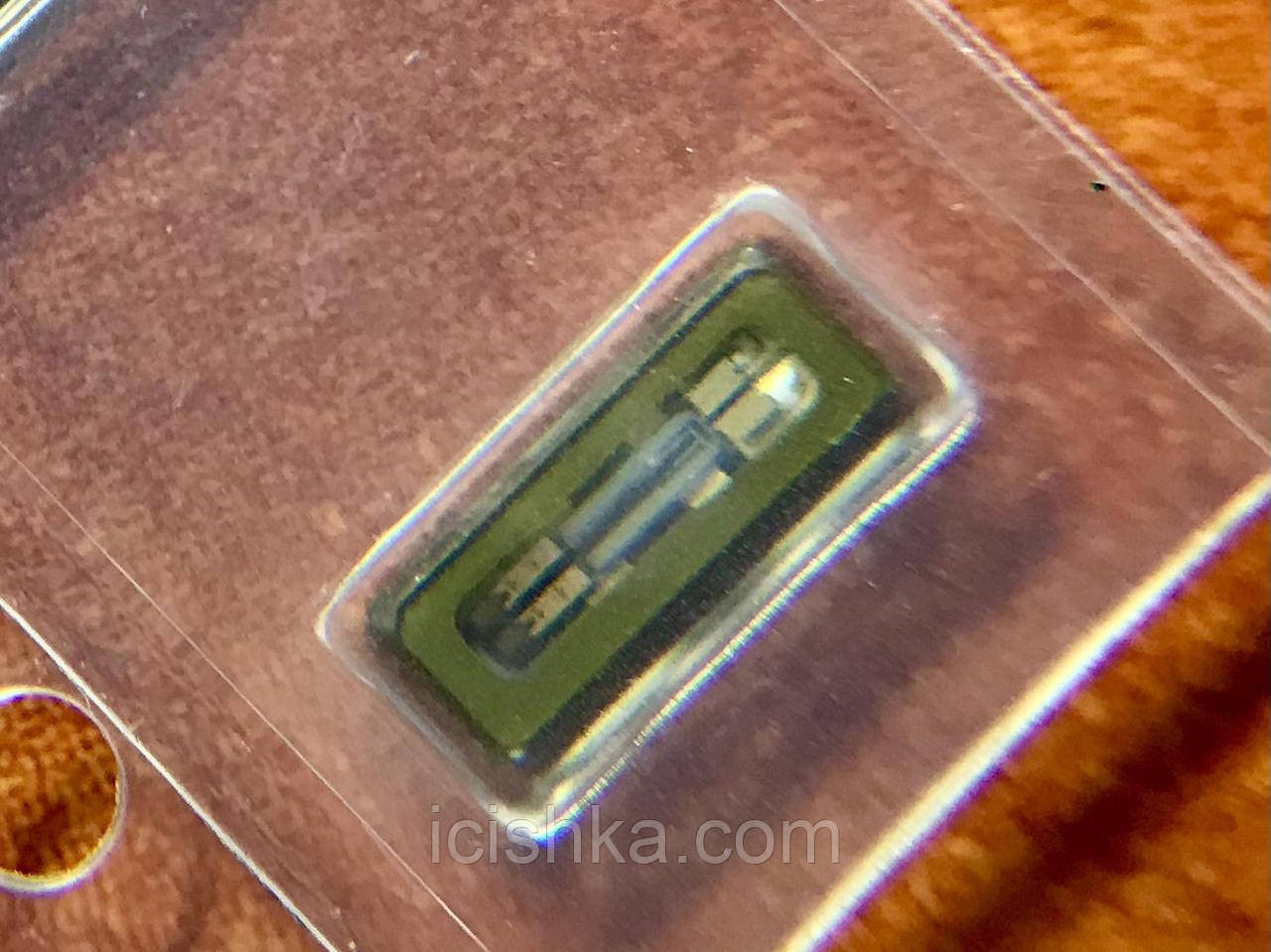 Кварцовий резонатор (годинний кварц) 32768 KHz SMD FC-135 (4510405 Nokia 1101/3100/3120/3230/6230i/6260/6670)