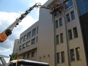 Роботи на висоті за допомогою послуг Автовищек