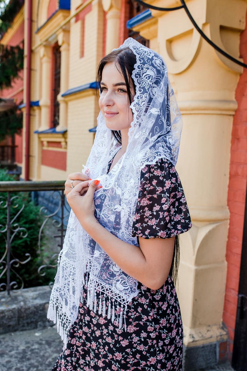 Весільний хустку жіночий на голову для вінчання гарний мереживний Аріадна білого кольору
