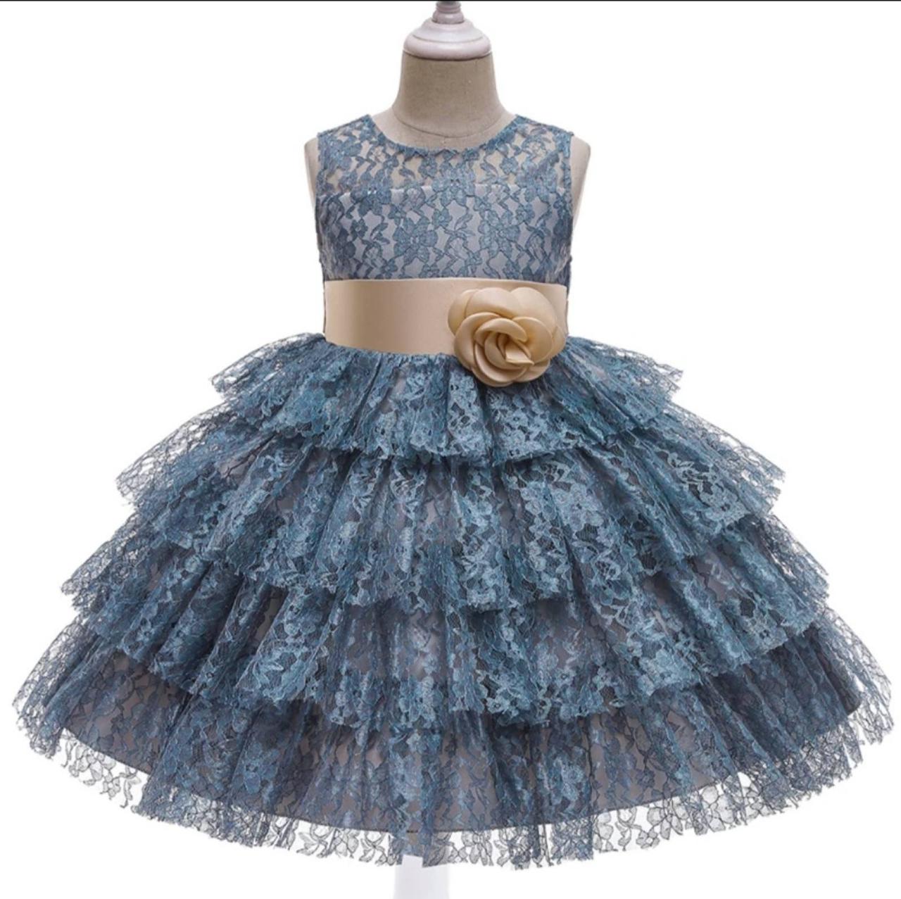Плаття мереживне ошатне для дівчинкиElegant lace dress for girls stylish