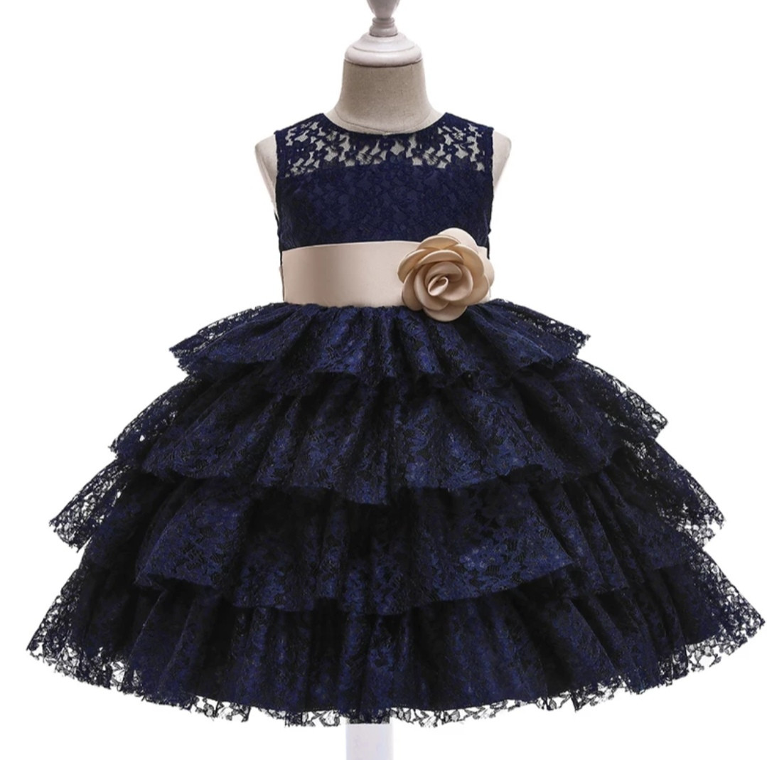 Мереживне плаття нарядне для девочкиElegant lace dress for girls stylish2022