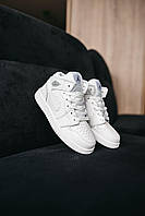 Детские кроссовки Nike Jordan White K0008