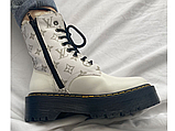 Жіночі черевики Dr. Martens Jadon x Louis Vuitton White (с мехом) ALL05105, фото 9
