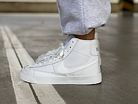 Женские кроссовки Nike Blazer Mid 77 White Reflective ALL07048