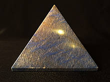 Пірамідка кварцова. Блакитний кварц.