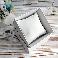 Біла подарункова коробка для годинника