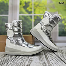 Чобітки дутики жіночі білі c сріблом молодіжні еко-шкіра Paolla 2690