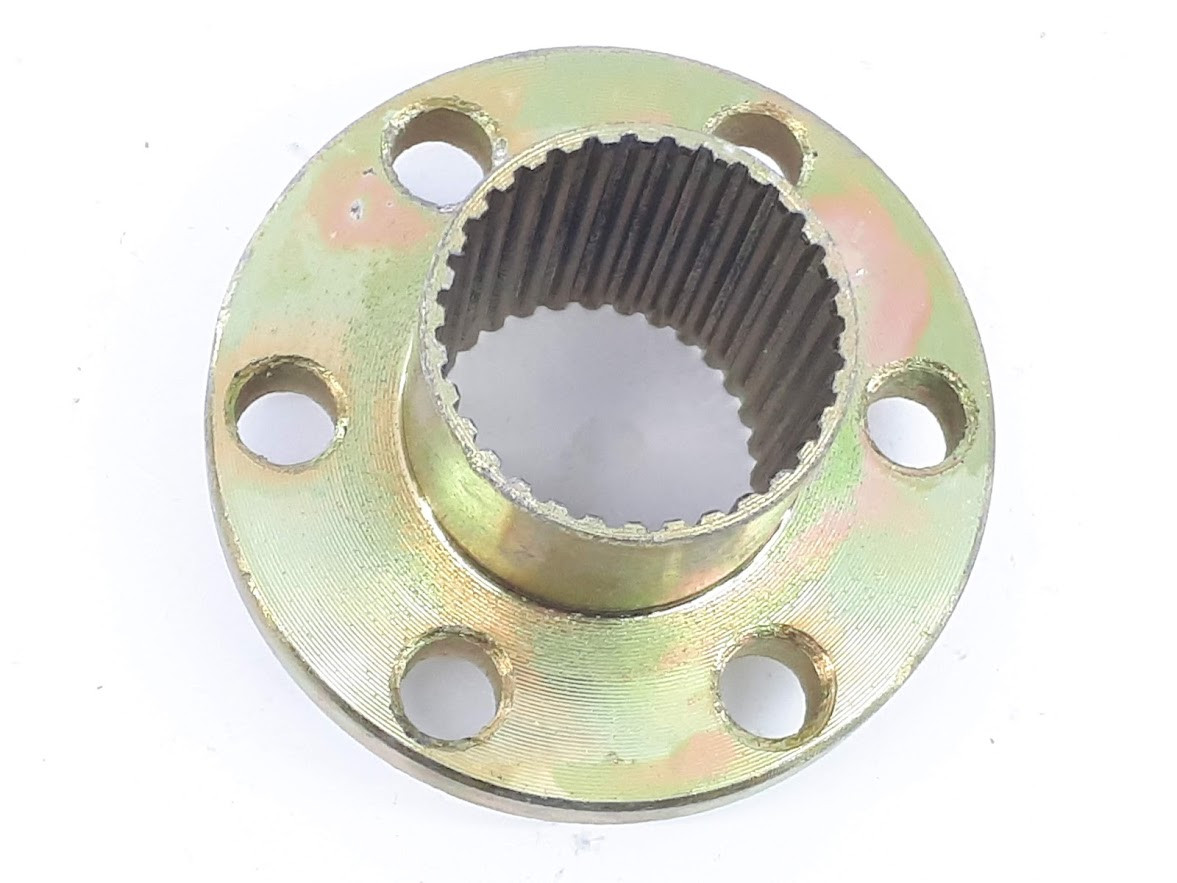 Ступица задней звезды на ось квадроцикла 32 шлиц 6 отверстий