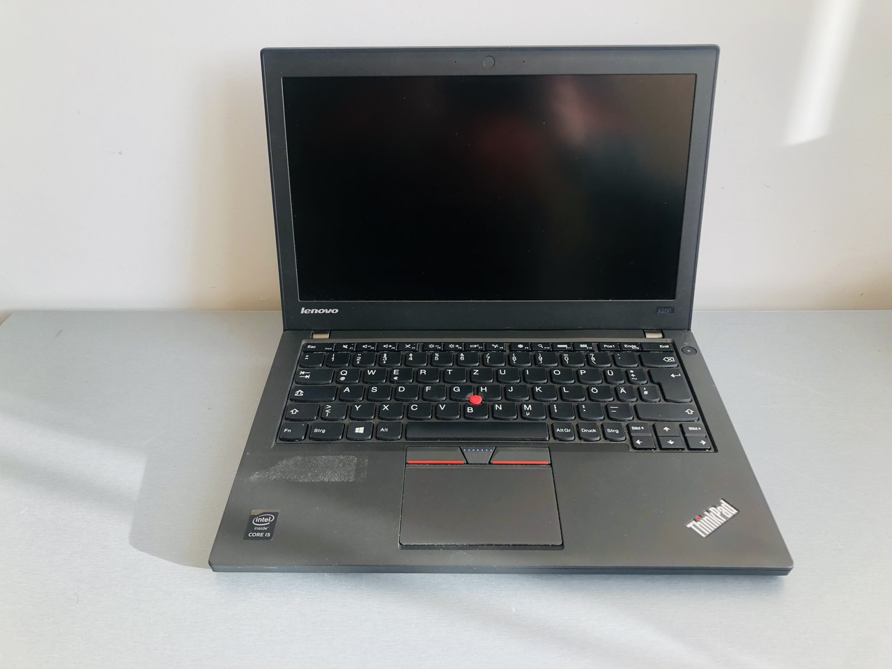 Ноутбук Lenovo ThinkPad X250 12,5"1366*768/i5 5200U/4 Gb/ SSD 120 Gb/Intel HD Graphics 5500