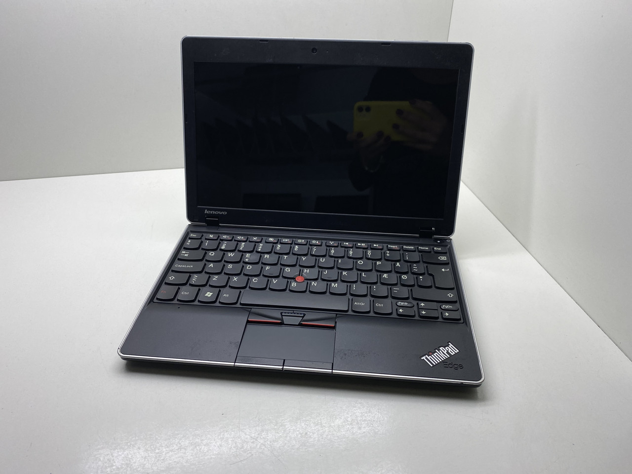 Ноутбук Lenovo ThinkPad Edge 11 \ 11.6 \ I3 \ SSD 240 GB \ Б\У