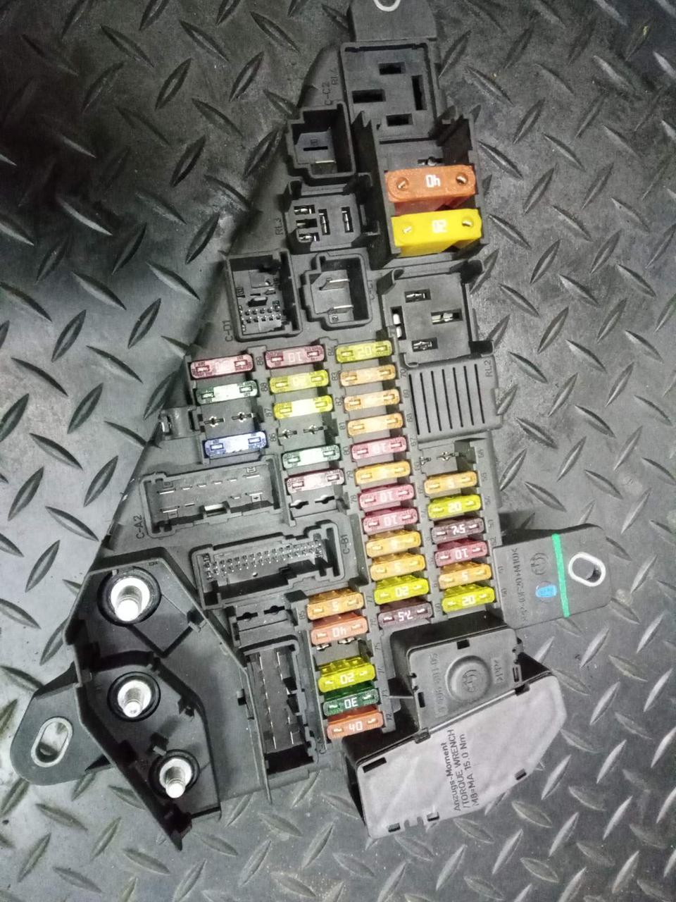 Б/В блок запобіжників для BMW 5 E60 61146906588, фото 1