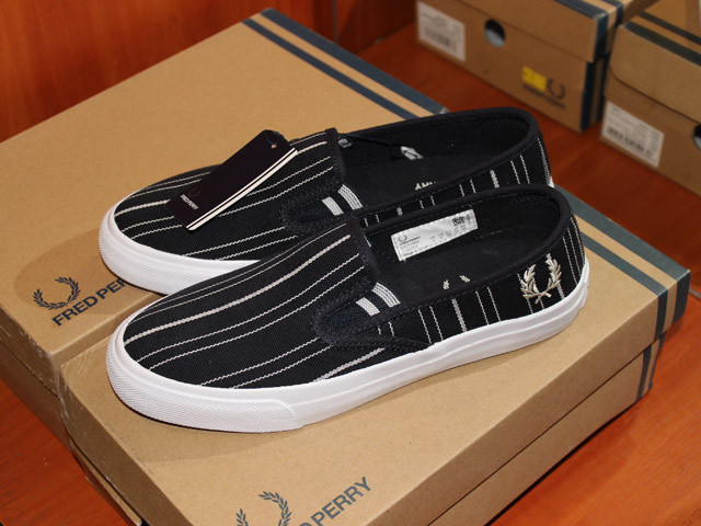 Fred Perry Turner Slip On Retro Stripe Pumps мокасіни кросівки кеди взуття оригінал - 36